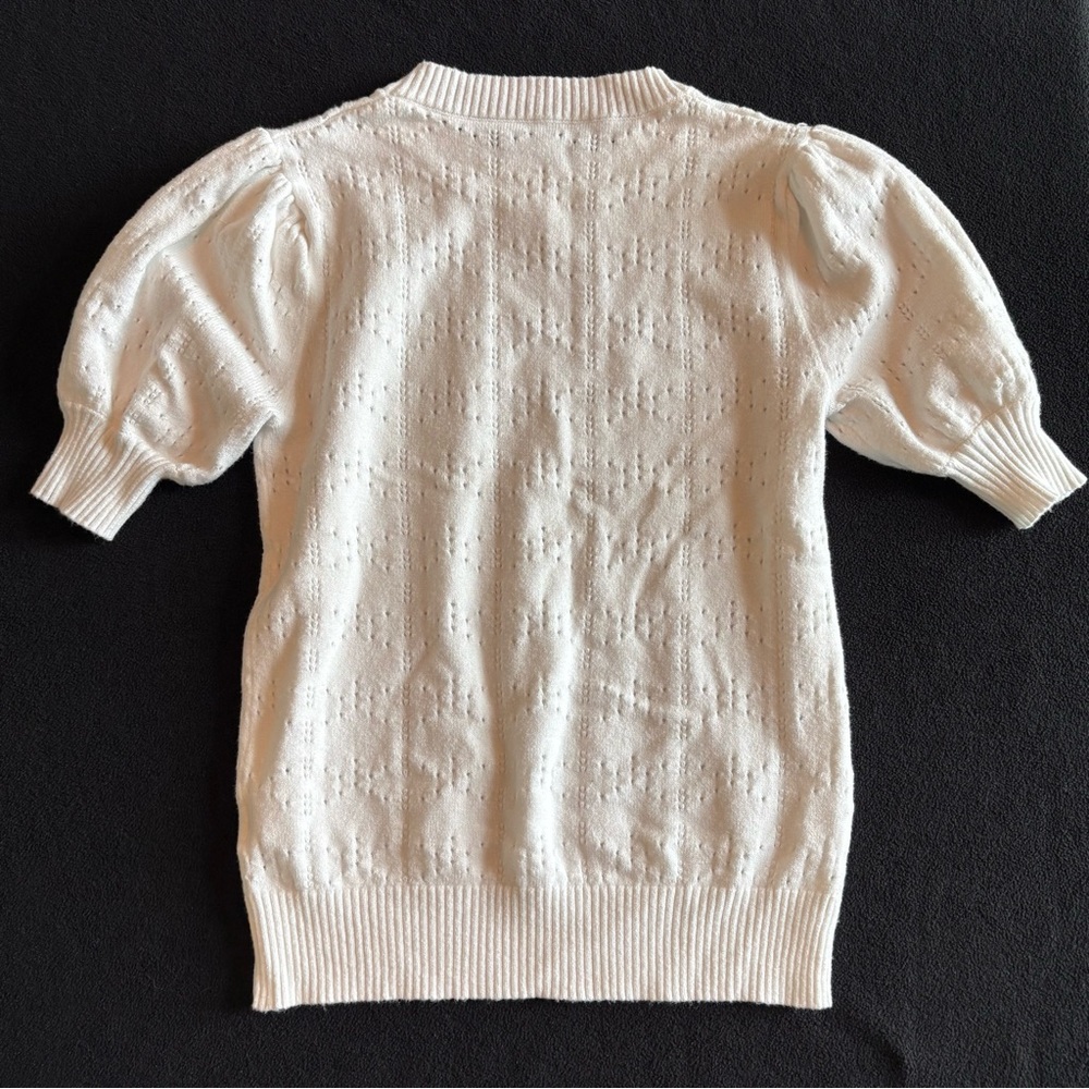 Vintage Classic White Puff Sleeve Short Sleeve Soft Sweater Semi-fitted EUC S - Picture 2 of 5